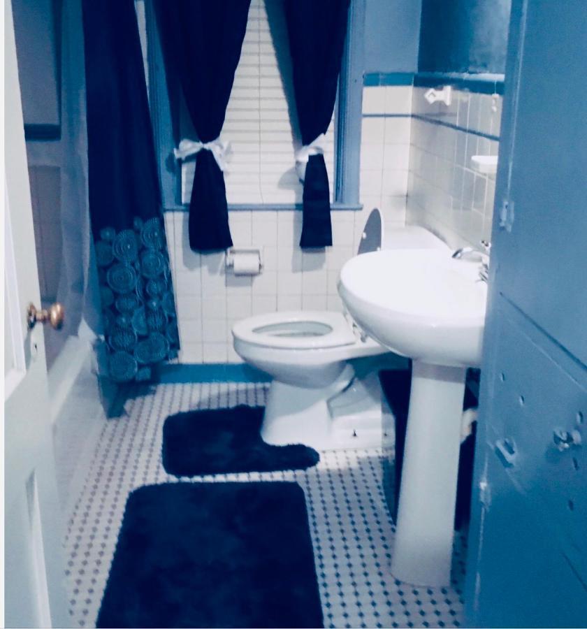 Best Deal In Town! Entire 1 Bedroom Apartment 59 Montgomery Zewnętrze zdjęcie