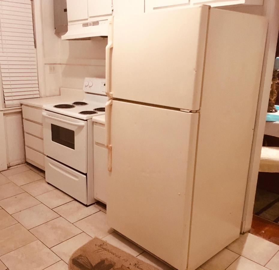 Best Deal In Town! Entire 1 Bedroom Apartment 59 Montgomery Zewnętrze zdjęcie